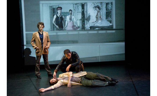 Nothing Can Surprise Us, 2008. photo by Anna van Kooij