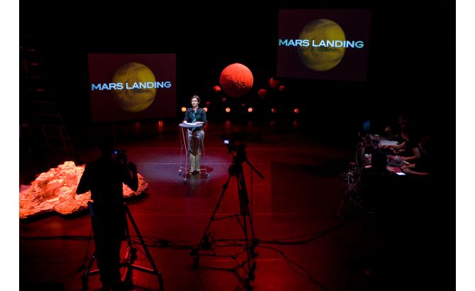 Mars Landing, 2010, photo by Anna van Kooij